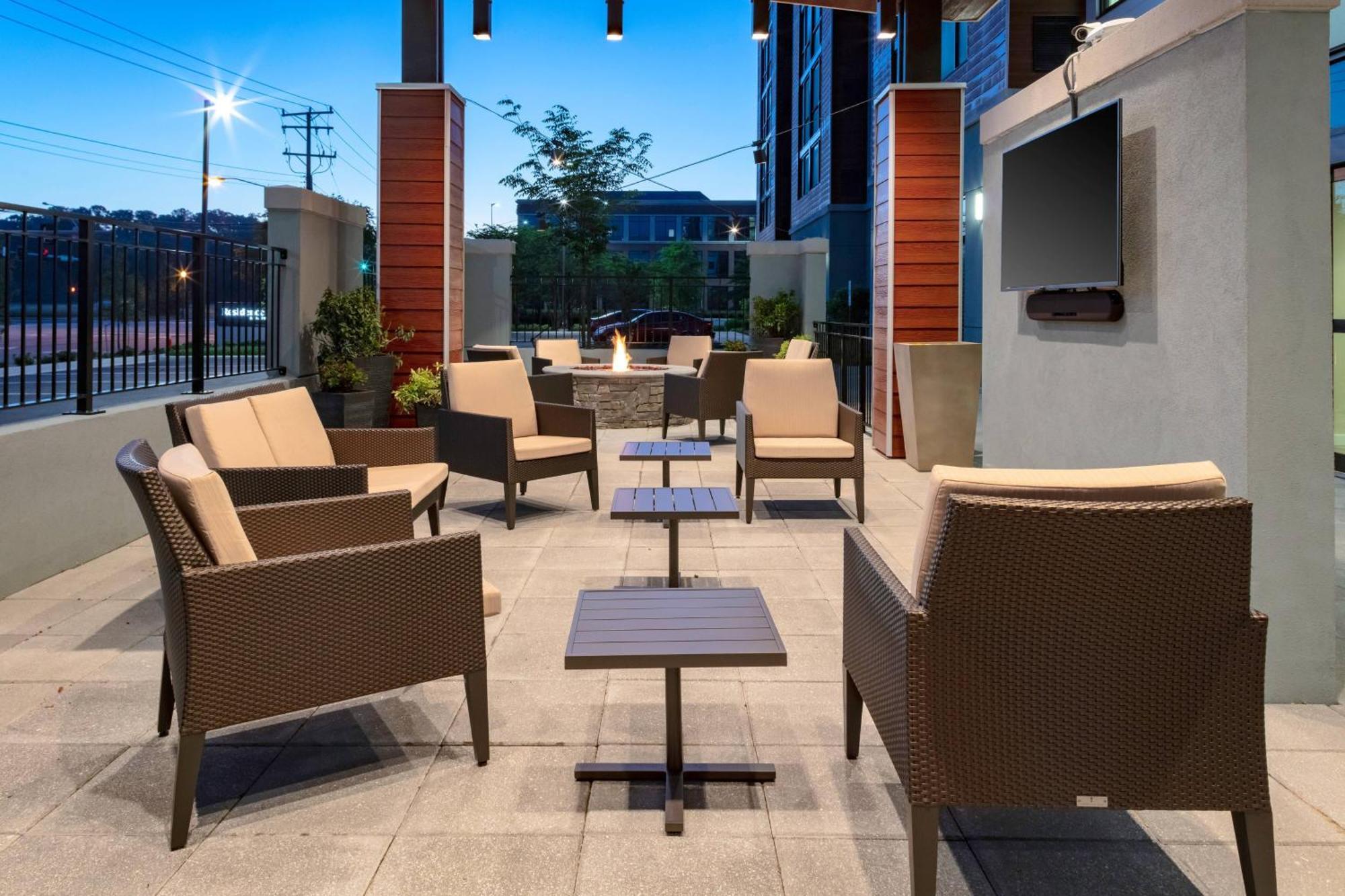 Residence Inn By Marriott Virginia Beach Town Center Exterior photo